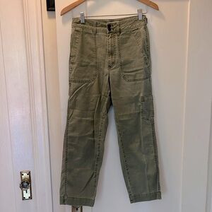 Army green stylish relaxed cargo pants 💚🤎